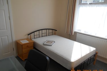 5 bed house, Baglan St, Port tennant, Swansea, SA18JZ - Image 9